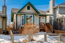 3 Woodglen Crescent SW Calgary, AB T2W 4L1