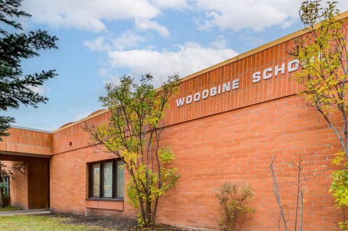 3 Woodglen Crescent Sw, Calgary, AB - Outdoor