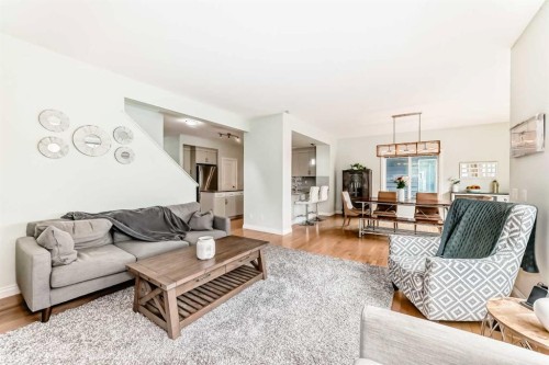 98 Mahogany Way Se, Calgary, AB - Indoor Photo Showing Living Room