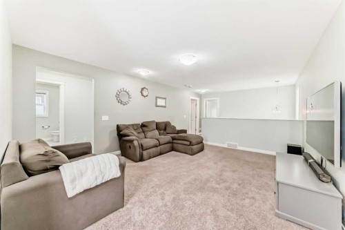 98 Mahogany Way Se, Calgary, AB - Indoor Photo Showing Other Room