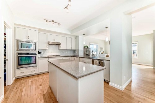 98 Mahogany Way Se, Calgary, AB - Indoor Photo Showing Kitchen With Upgraded Kitchen