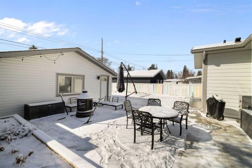 523 Athlone Road Se, Calgary, AB - Outdoor With Deck Patio Veranda With Exterior