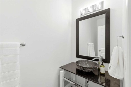 62 Walden Court Se, Calgary, AB - Indoor Photo Showing Bathroom