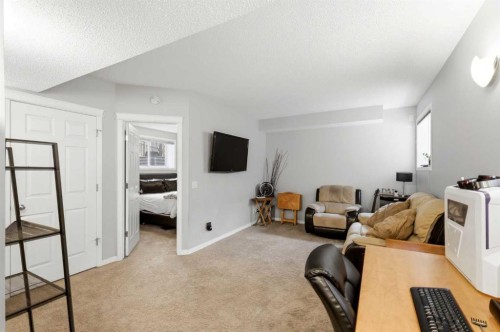 62 Walden Court Se, Calgary, AB - Indoor