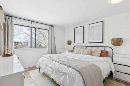 1414 Ranchlands Road Nw, Calgary, AB - Indoor Photo Showing Bedroom