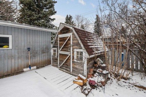 628 Seymour Avenue Sw, Calgary, AB - Outdoor