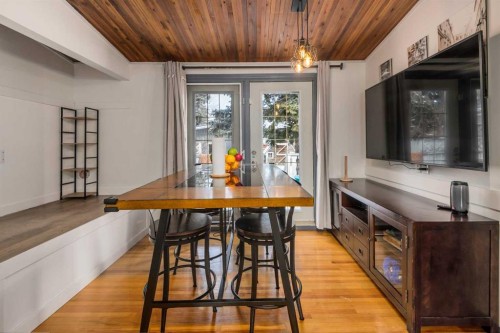 628 Seymour Avenue Sw, Calgary, AB - Indoor Photo Showing Dining Room