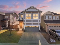 2334 Bayside Circle SWAirdrie, AB T4B 0V4