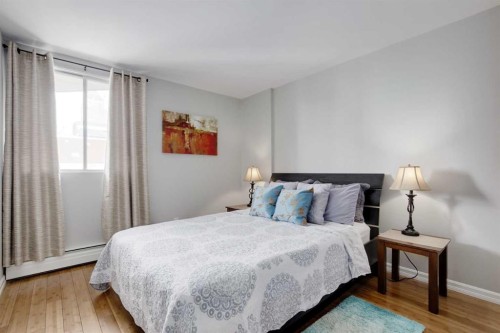 706-340 14 Avenue Sw, Calgary, AB - Indoor Photo Showing Bedroom