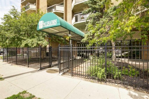 706-340 14 Avenue Sw, Calgary, AB - Outdoor With Balcony
