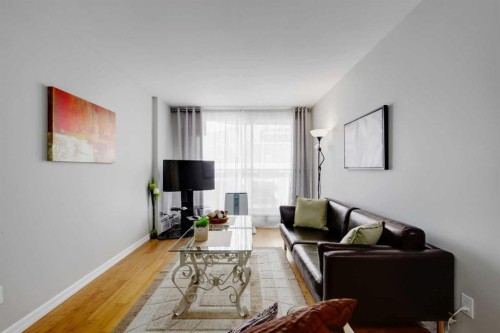 706-340 14 Avenue Sw, Calgary, AB - Indoor
