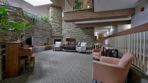 324-2425 90 Avenue Sw, Calgary, AB - 