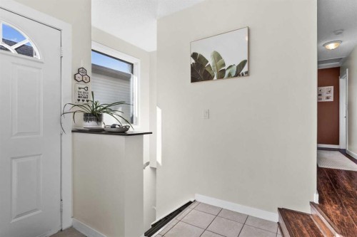 66 Elston Place Se, Airdrie, AB - Indoor Photo Showing Other Room