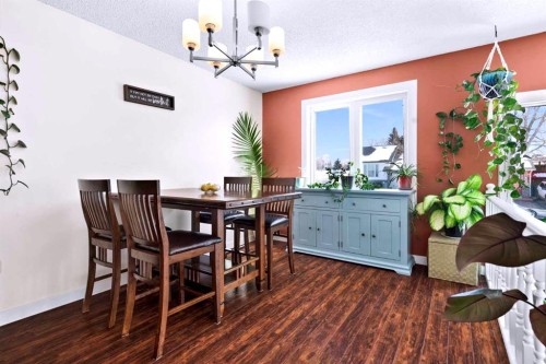 66 Elston Place Se, Airdrie, AB - Indoor Photo Showing Dining Room