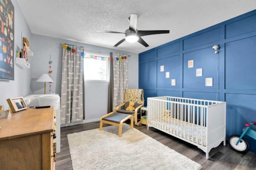 6584 Dalrymple Way Nw, Calgary, AB - Indoor Photo Showing Bedroom