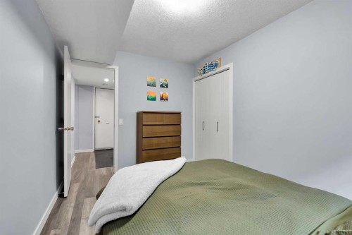 6584 Dalrymple Way Nw, Calgary, AB - Indoor Photo Showing Bedroom