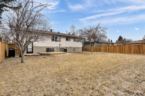 6584 Dalrymple Way Nw, Calgary, AB - Outdoor