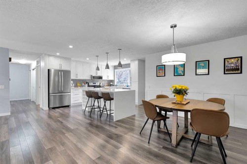 6584 Dalrymple Way Nw, Calgary, AB - Indoor Photo Showing Dining Room