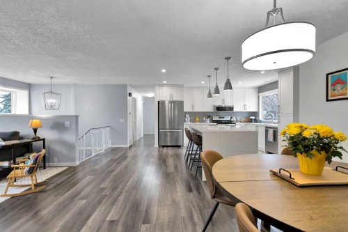 6584 Dalrymple Way Nw, Calgary, AB - Indoor Photo Showing Dining Room