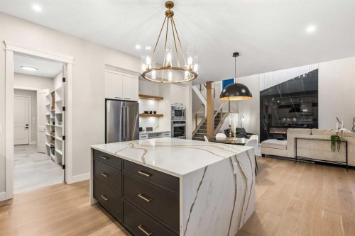 112 South Shore View, Chestermere, AB - Indoor Photo Showing Kitchen With Upgraded Kitchen