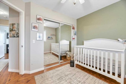 90 Parklane Drive, Strathmore, AB - Indoor Photo Showing Bedroom