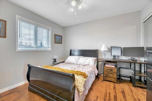 90 Parklane Drive, Strathmore, AB - Indoor Photo Showing Bedroom