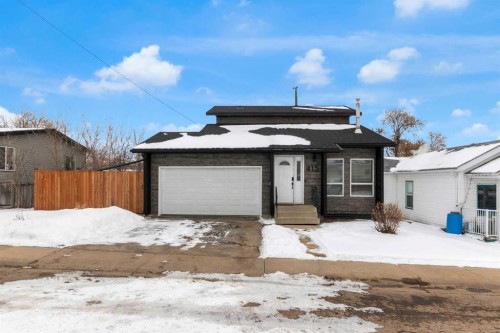 415 Bruce Avenue, Carbon, AB - Outdoor