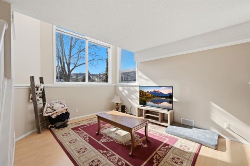 10205 Hidden Valley Drive Nw, Calgary, AB - Indoor