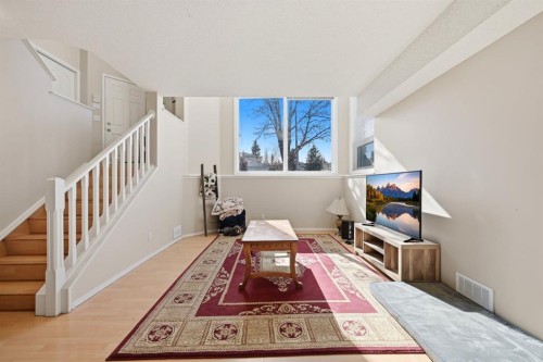 10205 Hidden Valley Drive Nw, Calgary, AB - Indoor Photo Showing Other Room