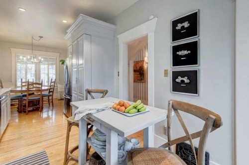 1712 25 Street Sw, Calgary, AB - Indoor Photo Showing Dining Room