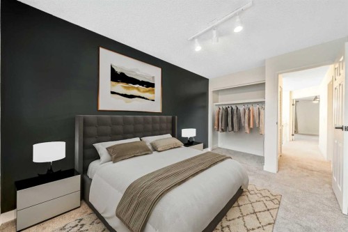 100 Woodfield Green Sw, Calgary, AB - Indoor Photo Showing Bedroom