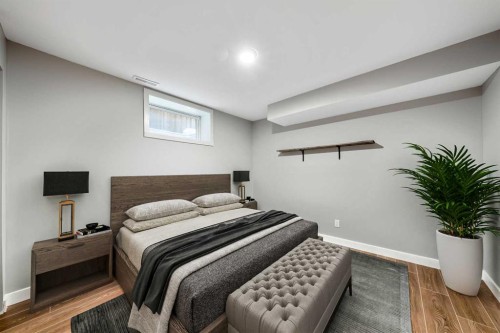 100 Woodfield Green Sw, Calgary, AB - Indoor Photo Showing Bedroom