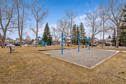 100 Woodfield Green Sw, Calgary, AB - Outdoor