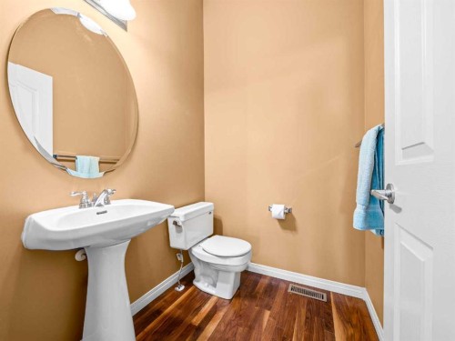 157 Valley Creek Place Nw, Calgary, AB - Indoor Photo Showing Bathroom