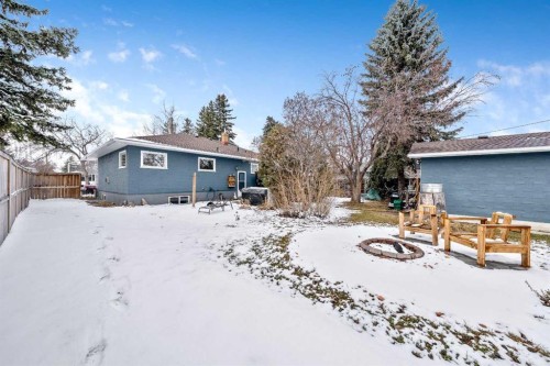 124 Lynnwood Drive Se, Calgary, AB - Outdoor
