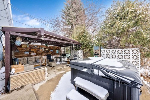 124 Lynnwood Drive Se, Calgary, AB - Outdoor