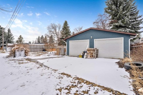 124 Lynnwood Drive Se, Calgary, AB - Outdoor