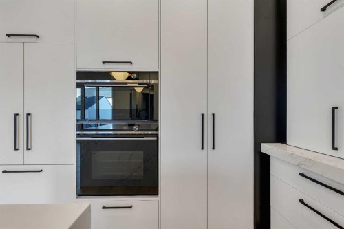 342 Normandy Drive Sw, Calgary, AB - Indoor