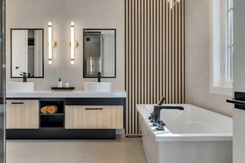 342 Normandy Drive Sw, Calgary, AB - Indoor Photo Showing Bathroom