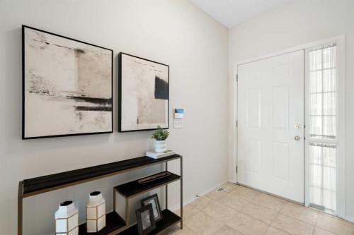 100 Hamptons Link Nw, Calgary, AB - Indoor Photo Showing Other Room