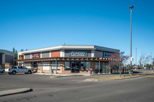 100 Hamptons Link Nw, Calgary, AB - Outdoor