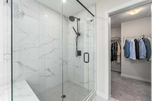 122 Ambleside Heath Nw, Calgary, AB - Indoor Photo Showing Bathroom