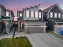 305 Carringsby Way NW Calgary, AB T3P 1T6