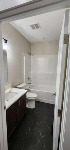 5518 52 Street, Olds, AB - Indoor Photo Showing Bathroom