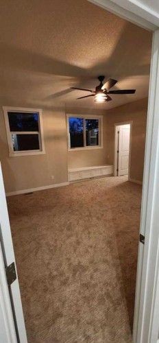 5518 52 Street, Olds, AB - Indoor Photo Showing Other Room