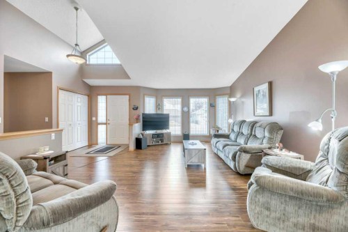 141 West Creek Crescent, Chestermere, AB - Indoor Photo Showing Living Room
