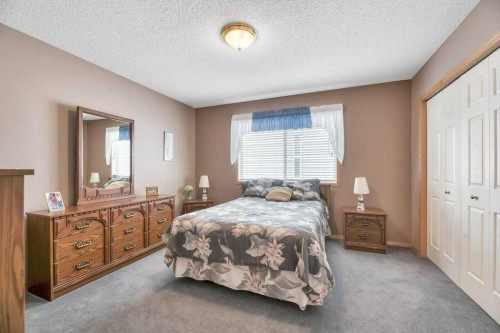 141 West Creek Crescent, Chestermere, AB - Indoor Photo Showing Bedroom