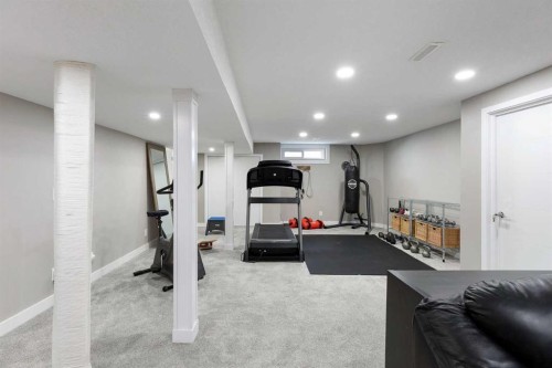 106 Shawnee Place Sw, Calgary, AB - Indoor