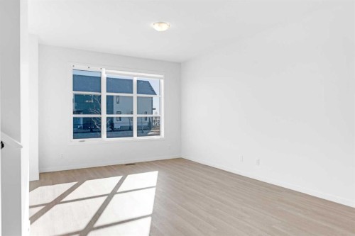 733 South Point Gate Sw, Airdrie, AB - Indoor Photo Showing Other Room