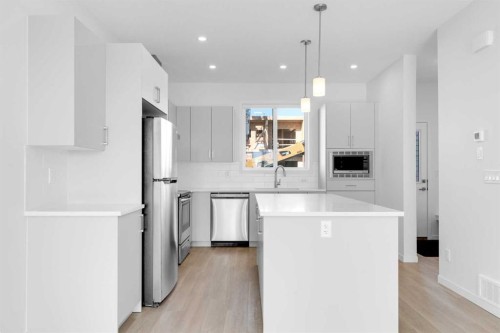 733 South Point Gate Sw, Airdrie, AB - Indoor Photo Showing Kitchen With Stainless Steel Kitchen With Upgraded Kitchen